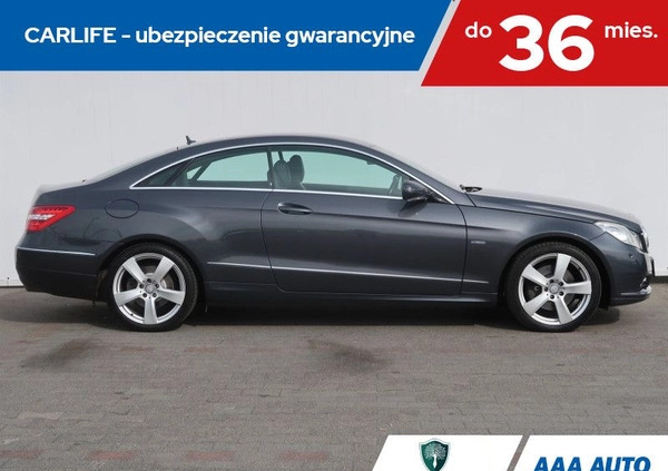 Mercedes-Benz Klasa E cena 56000 przebieg: 156348, rok produkcji 2010 z Cedynia małe 254